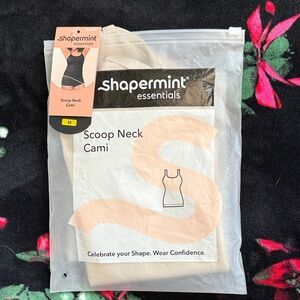 Shapermint Scoop Neck Cami in Cream